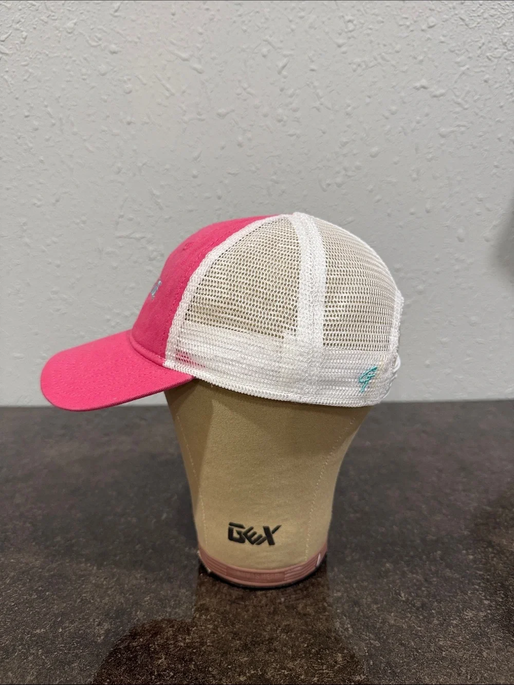 The Seaside Style bright pink
